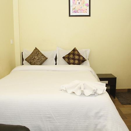 Aurora Guest House Shillong Esterno foto