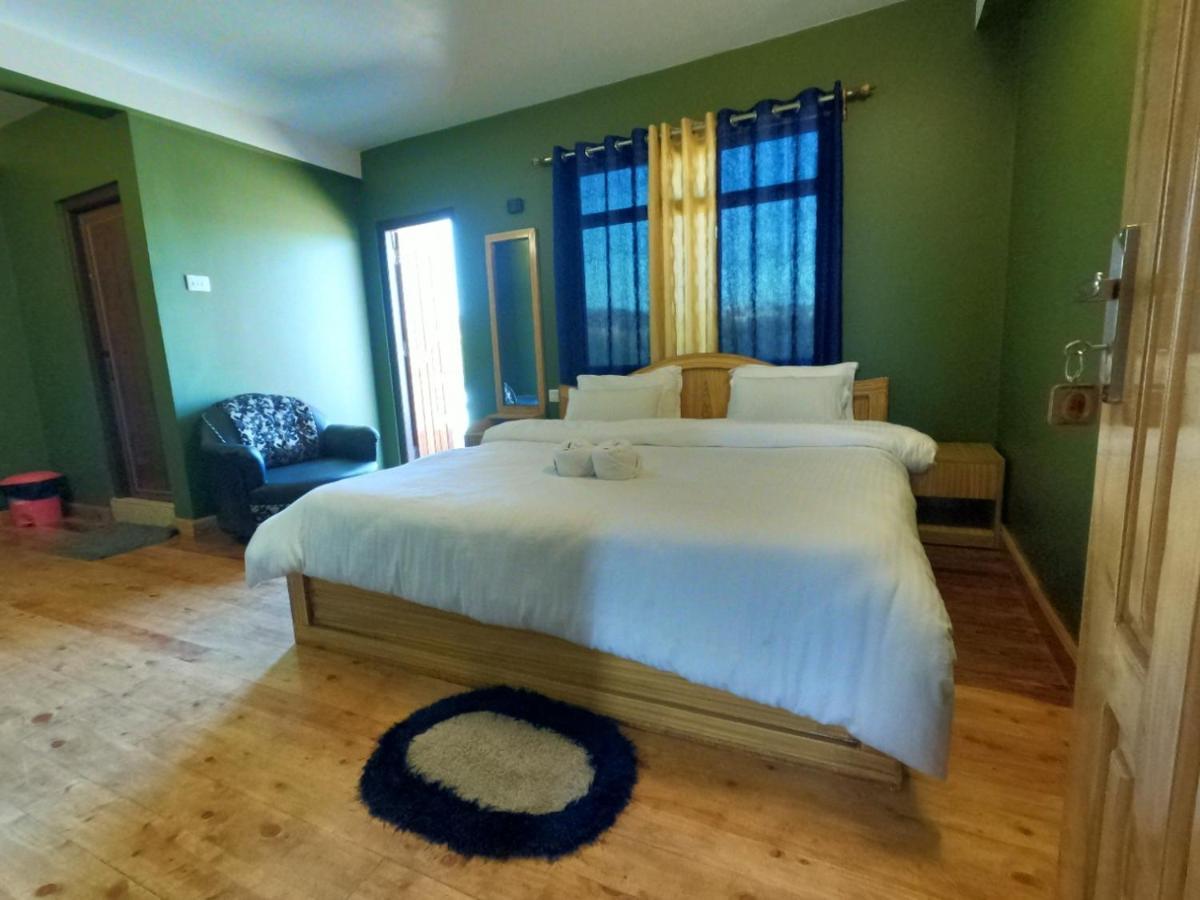 Aurora Guest House Shillong Esterno foto