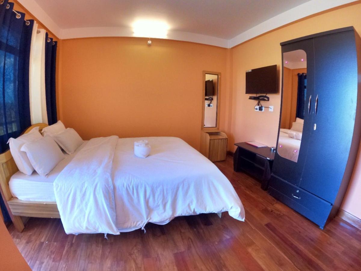 Aurora Guest House Shillong Esterno foto