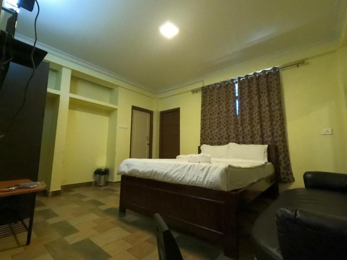 Aurora Guest House Shillong Esterno foto