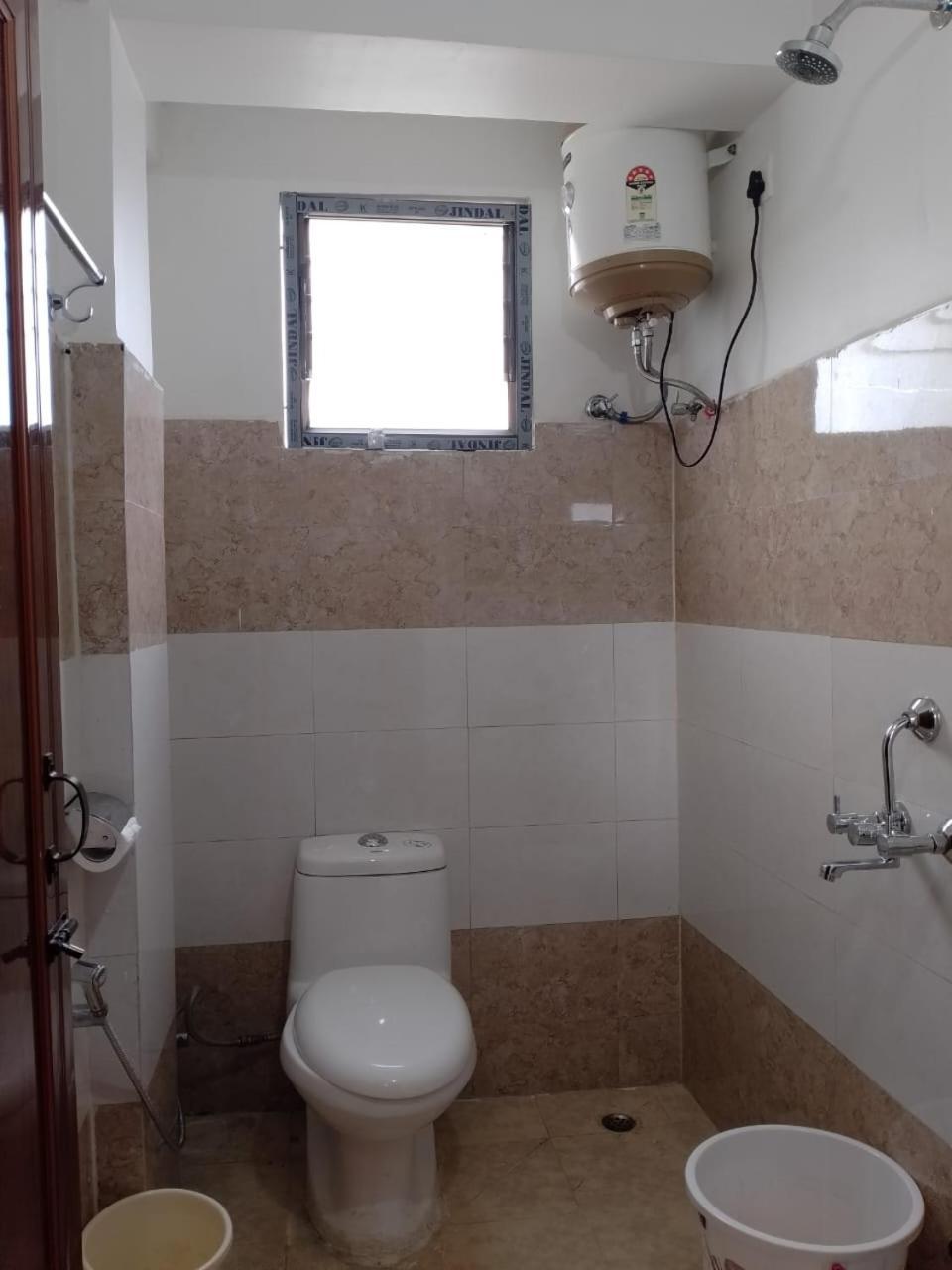 Aurora Guest House Shillong Esterno foto