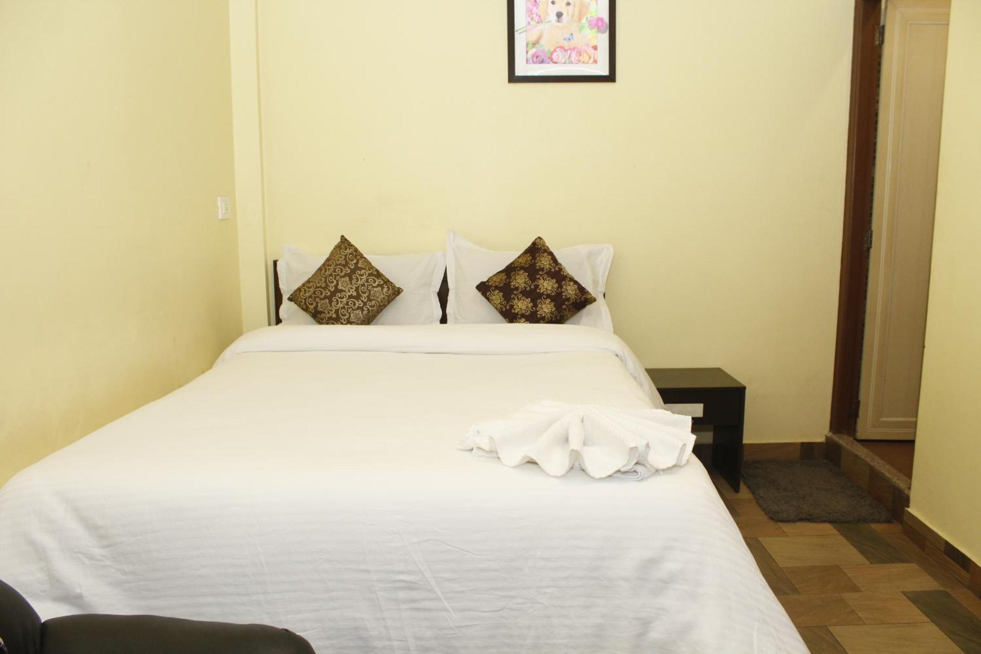 Aurora Guest House Shillong Esterno foto