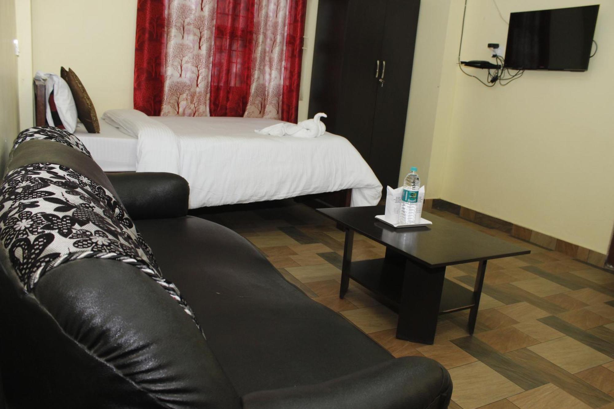 Aurora Guest House Shillong Esterno foto